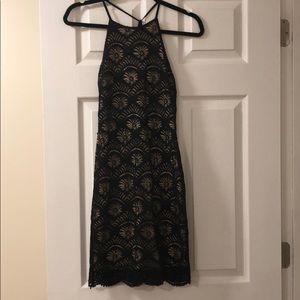 Black lace dress with open back xs